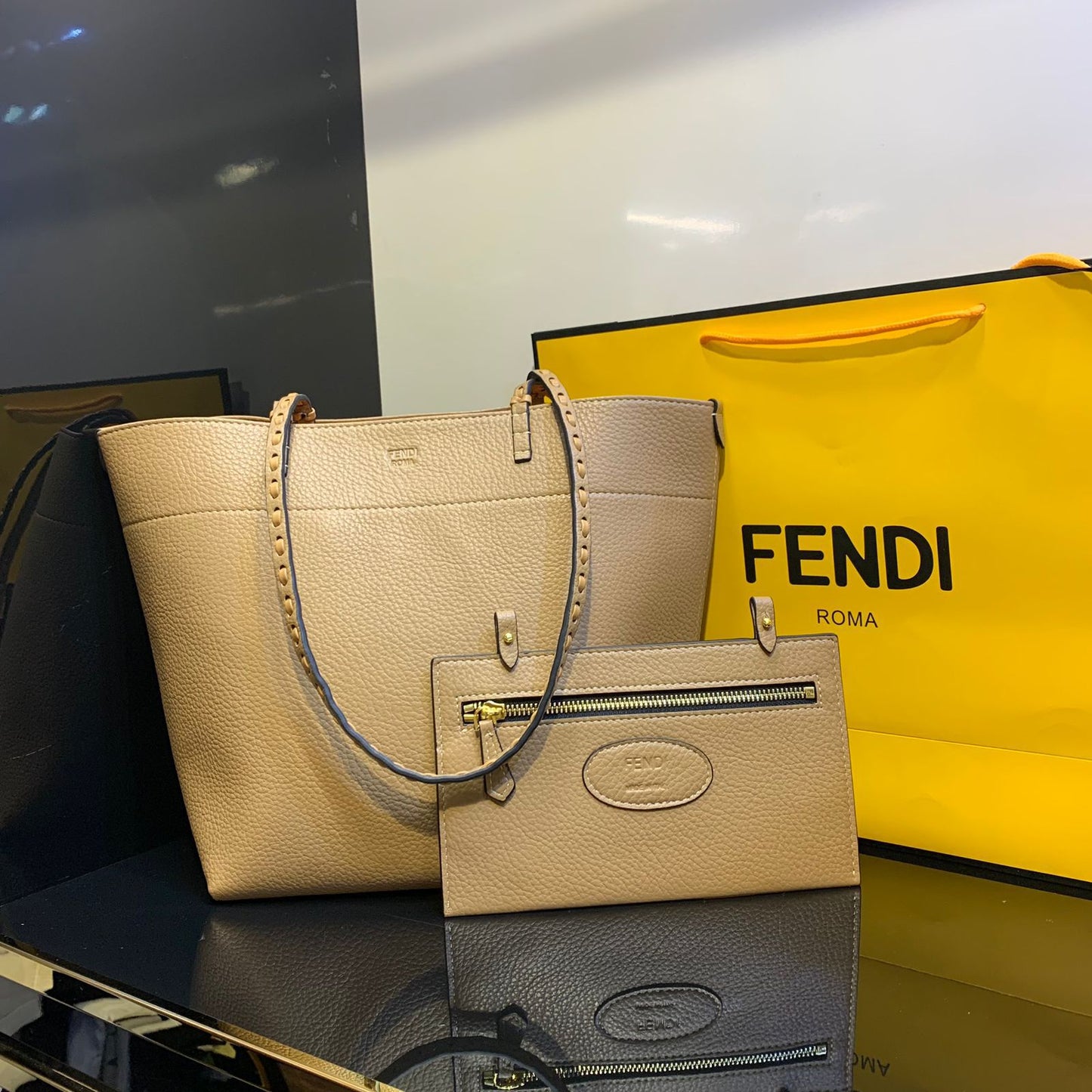 Women's Medium Roll Tote Bag