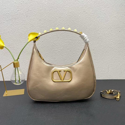 Stud Sign leather Bag