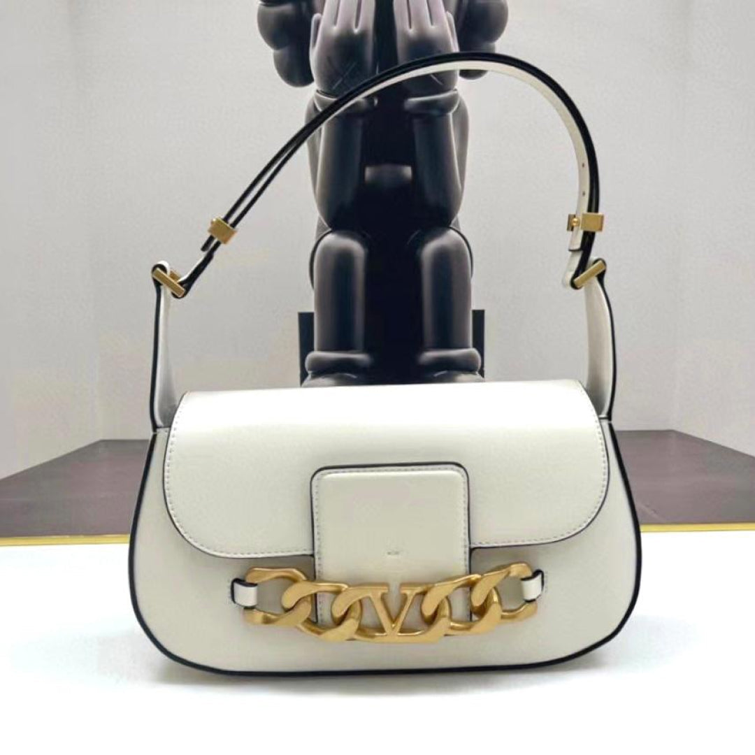 VLogo leather crossbody bag