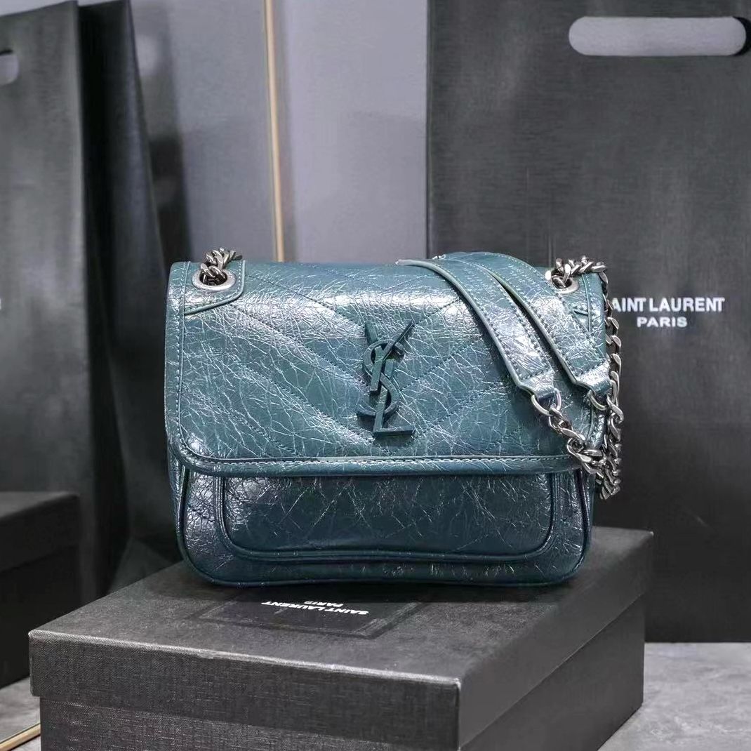 Niki Medium Shoulder Bag