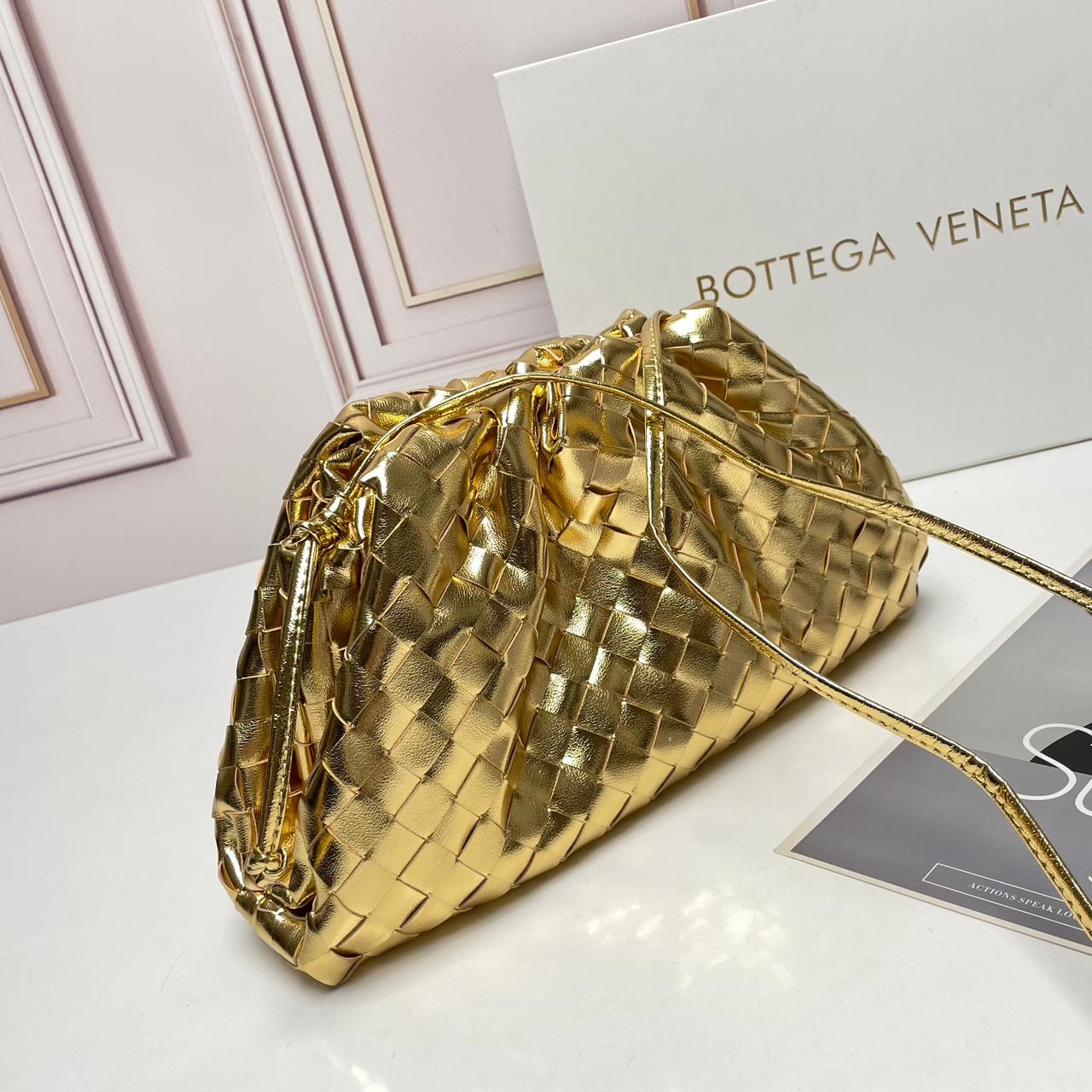 Pouch Intrecciato Bag