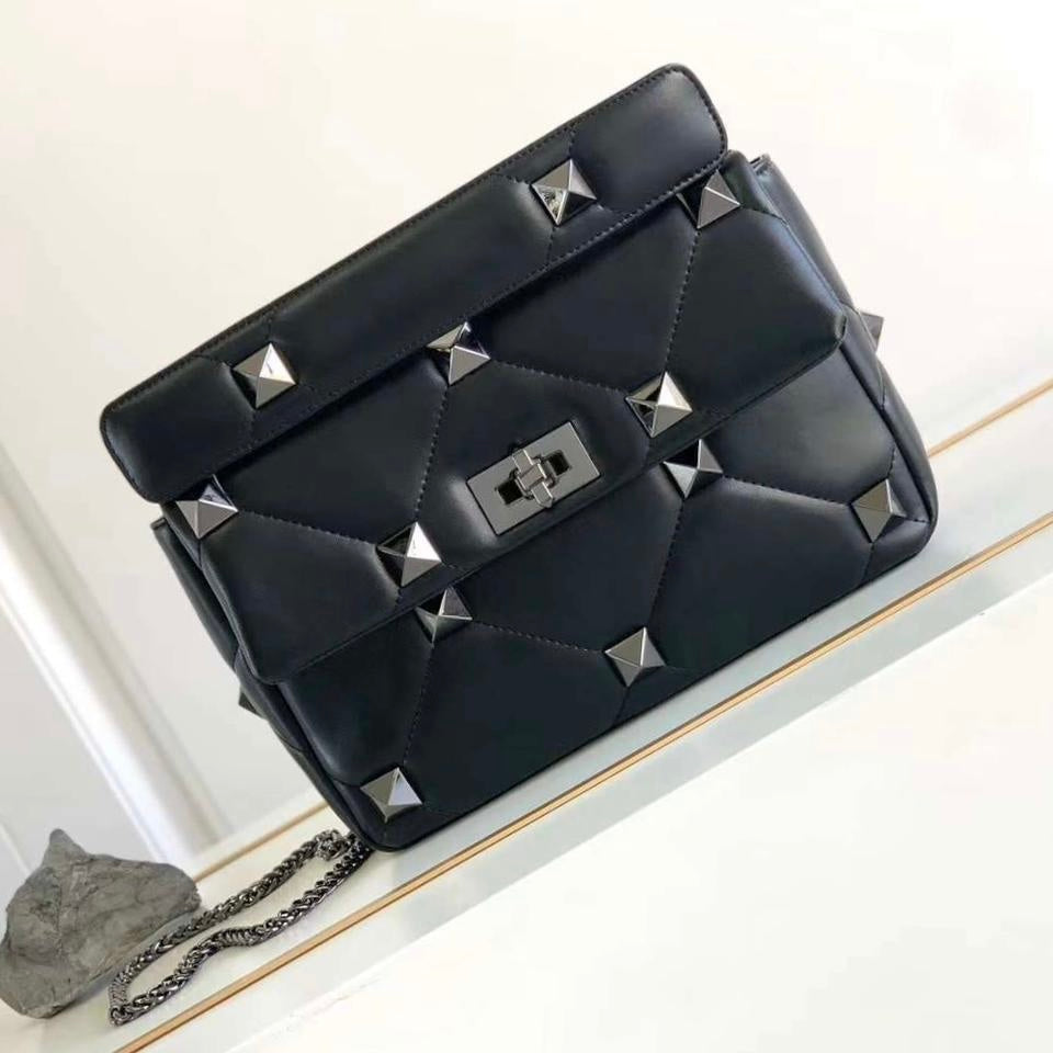 Medium Roman Stud The Shoulder Bag