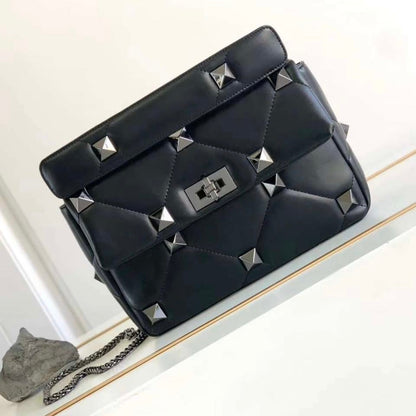 Medium Roman Stud The Shoulder Bag