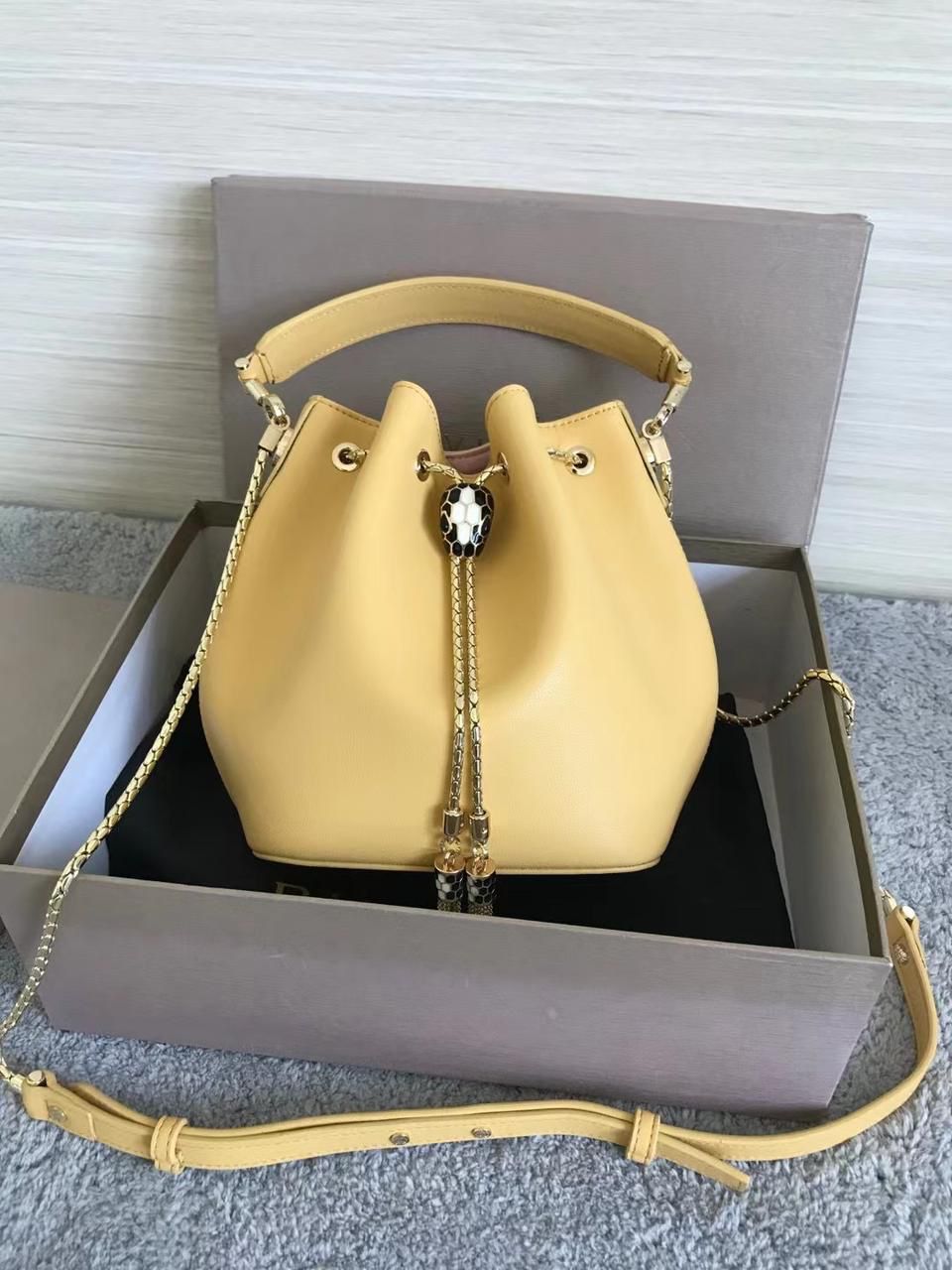 serpenti forever  bucket soft leather Shoulder Bag