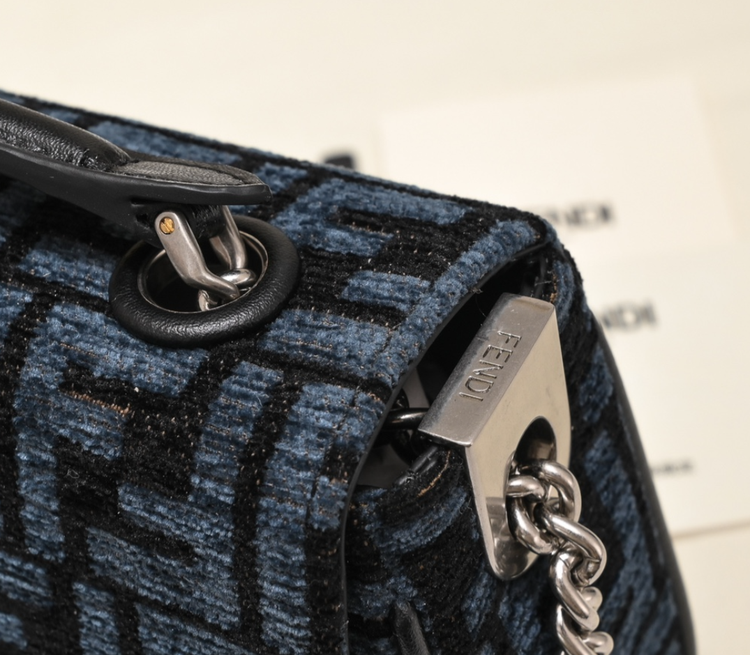 Baguette continental Medium Fabric Bag