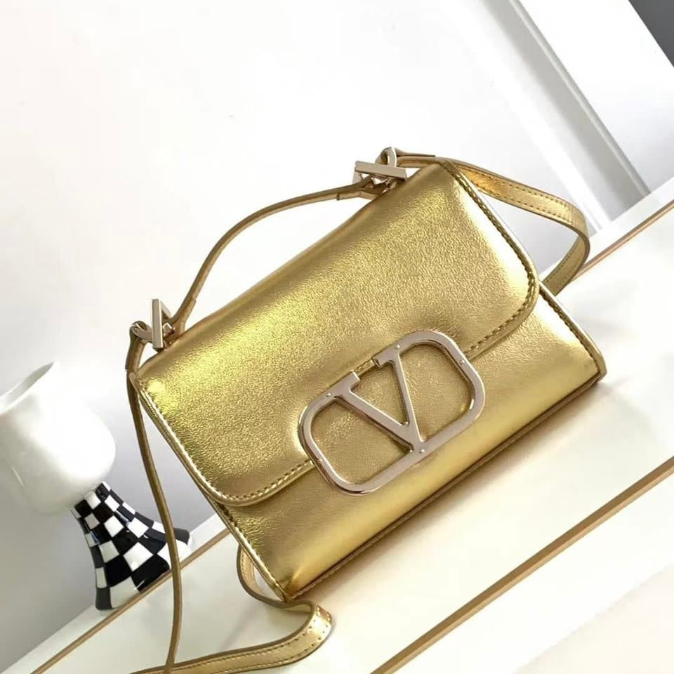 Garavani Small Shoulder Bag