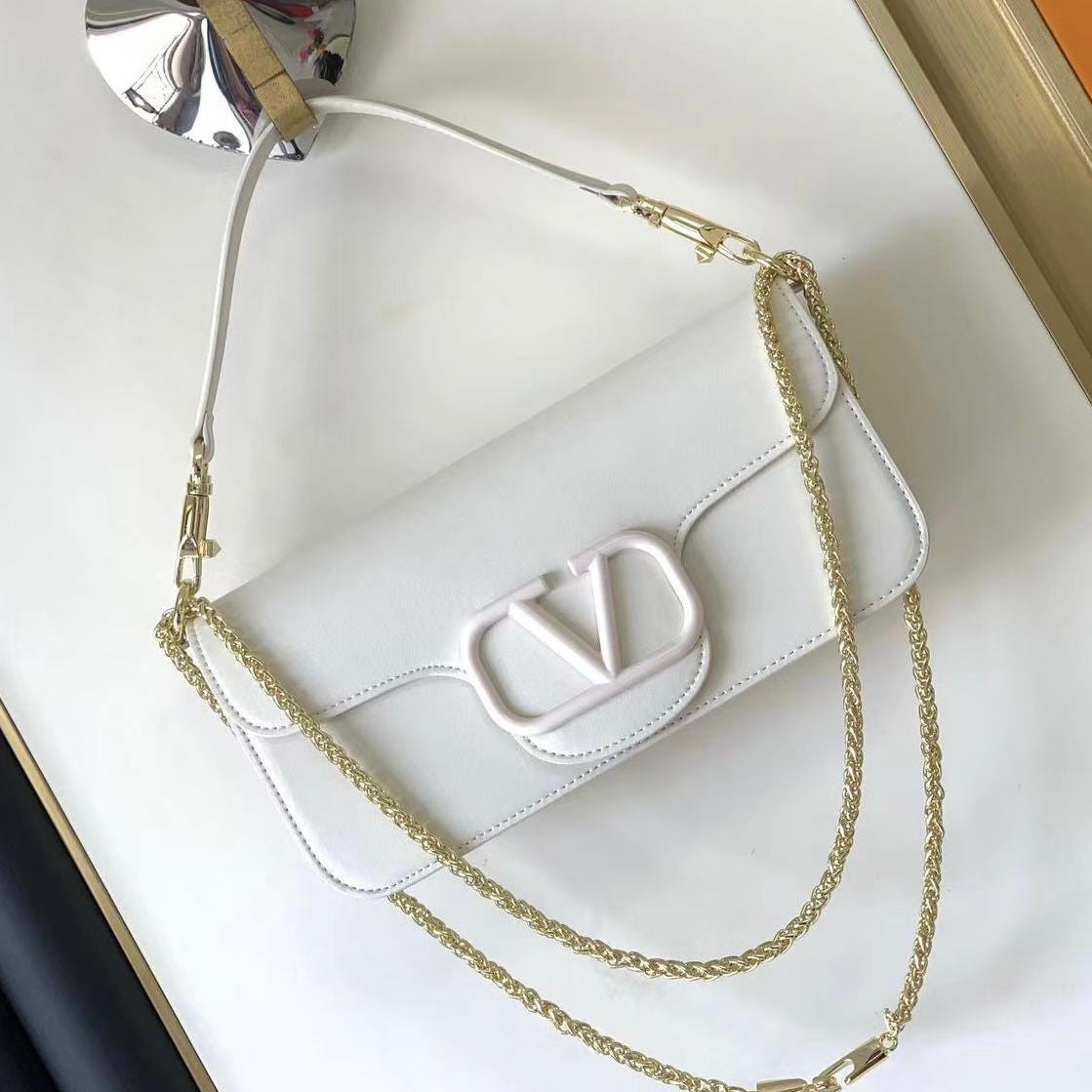 Garavani shoulder stud Bag