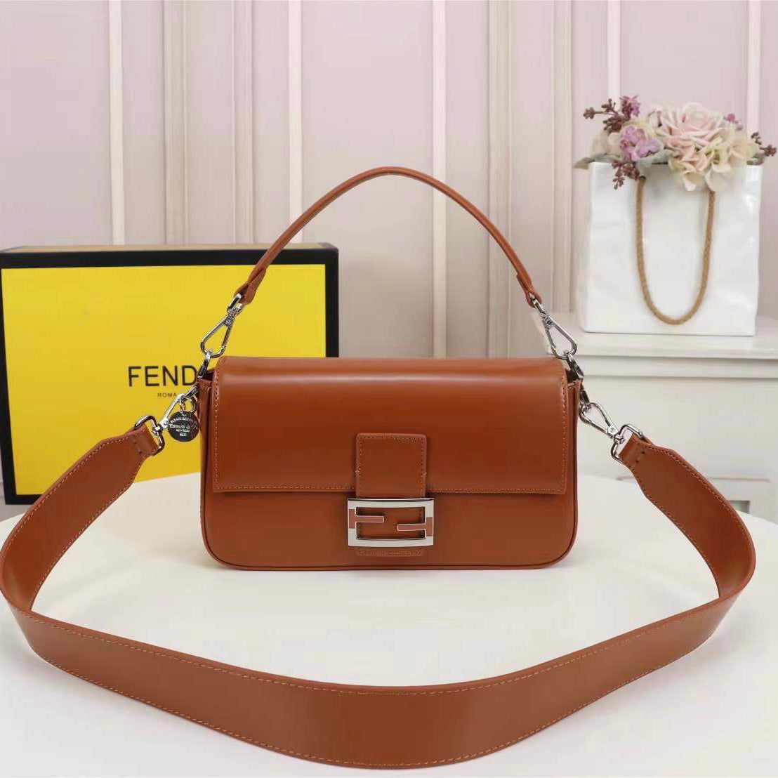 Baguette continental Medium Neon Bag