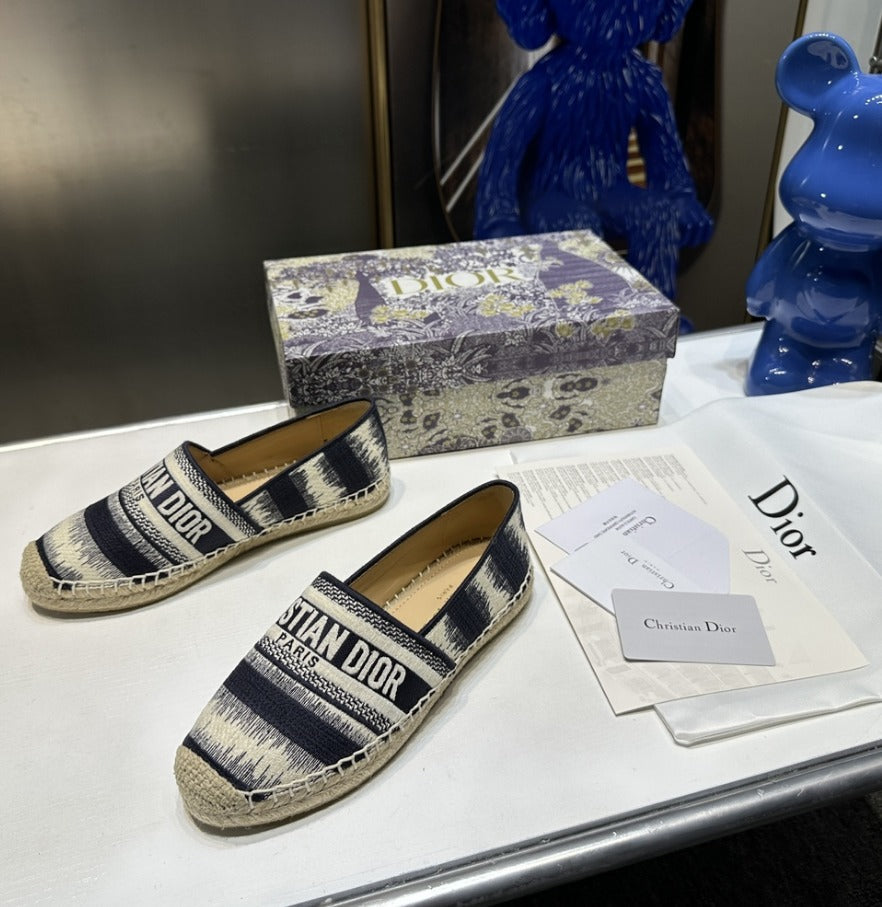 DR Style 3 Shoe