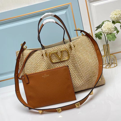 Medium Straw Summer Tote Bag
