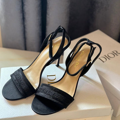 DR Style 8 Heel