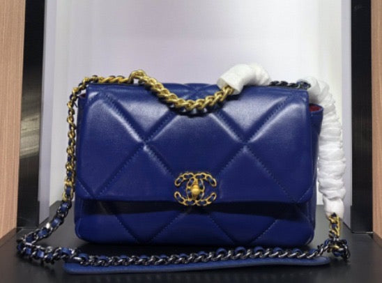 19  Flap Bag