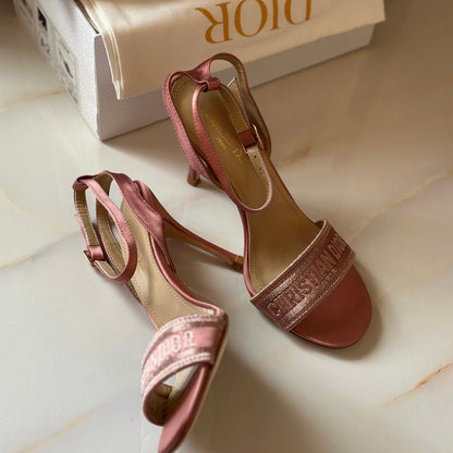 DR Style 8 Heel
