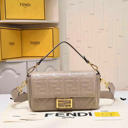 Baguette continental Bag