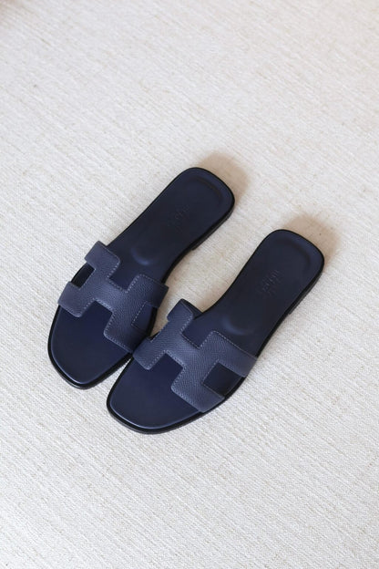 Iconic HOran Slide Sandals