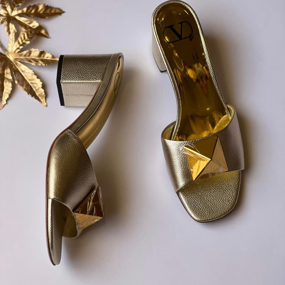 VLNTN Style 10 Heel