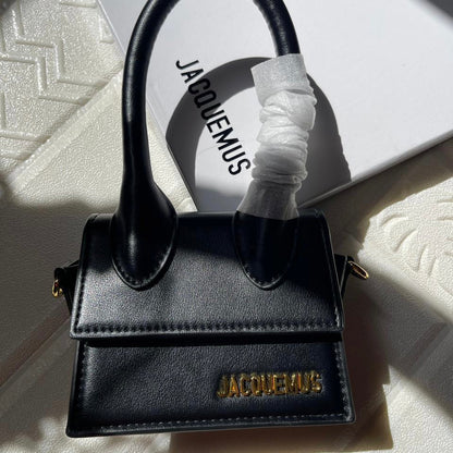 Le Chiquito Clutch Bag
