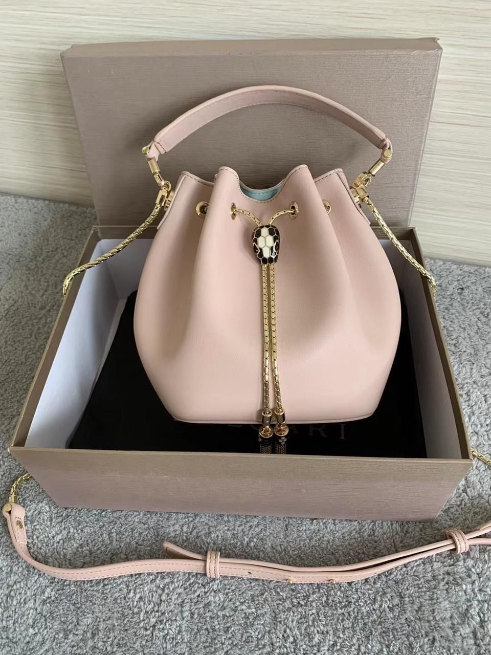 serpenti forever  bucket soft leather Shoulder Bag