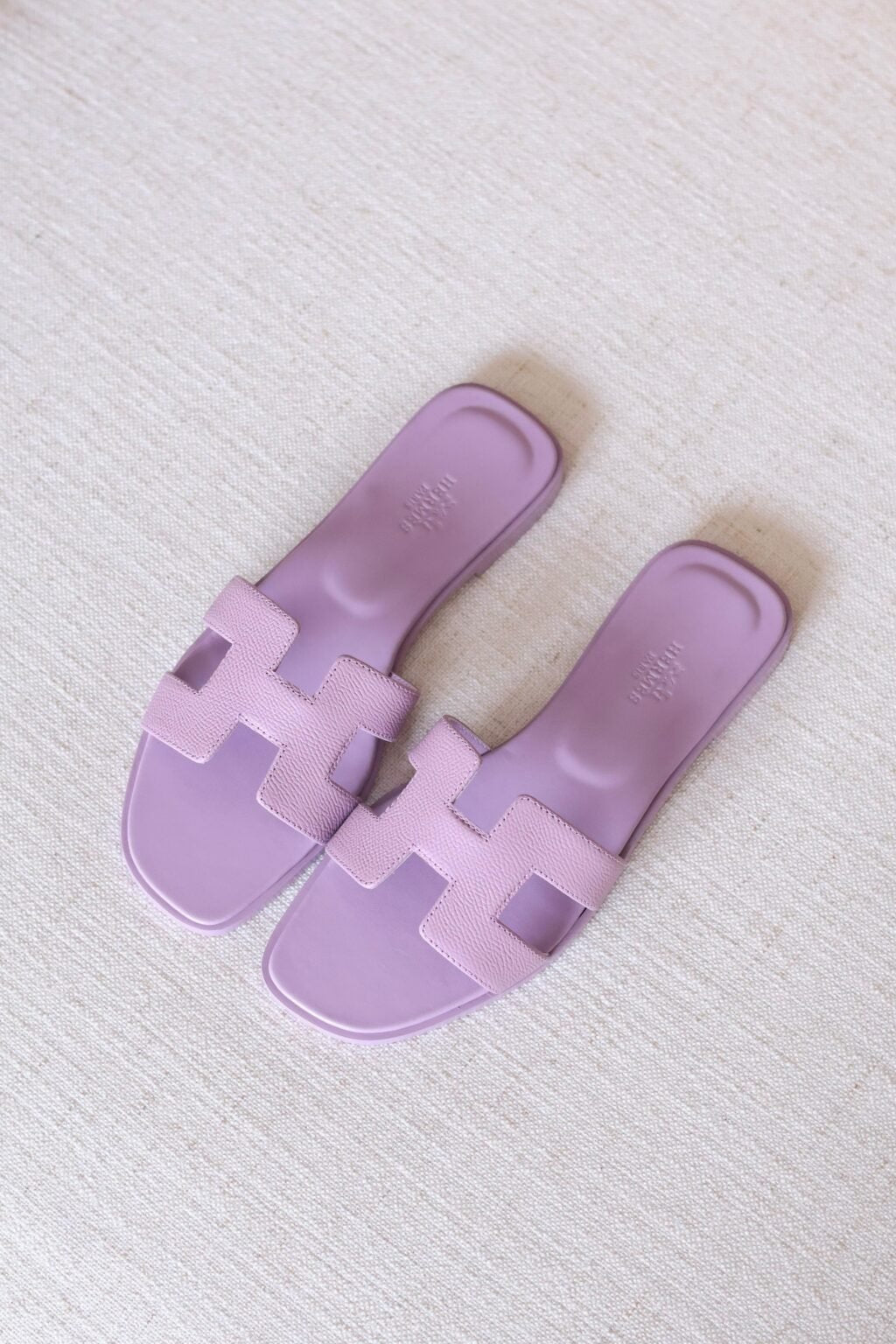 Iconic HOran Slide Sandals