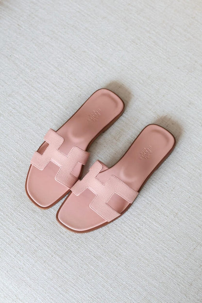 Iconic HOran Slide Sandals