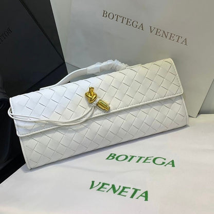 Long Andiamo Handle Clutch in Leather Bag