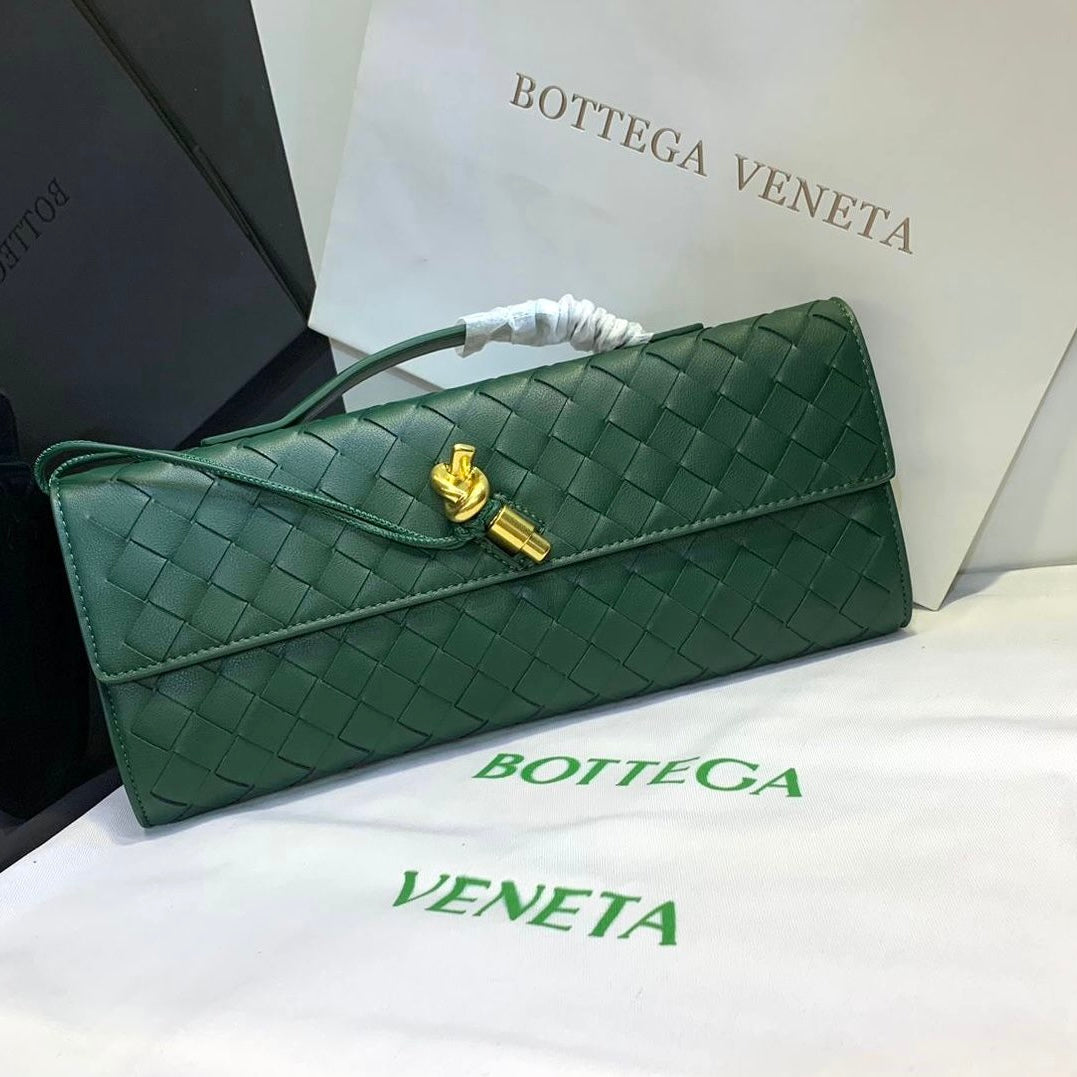 Long Andiamo Handle Clutch in Leather Bag