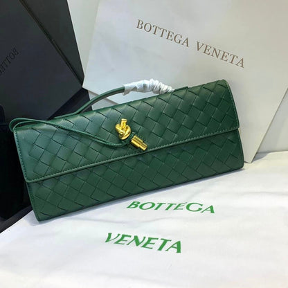 Long Andiamo Handle Clutch in Leather Bag