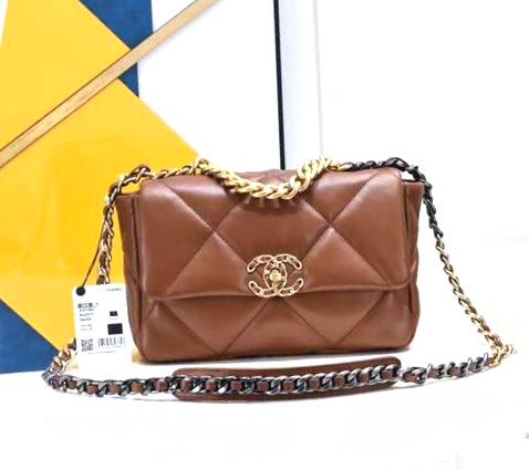 19  Flap Bag