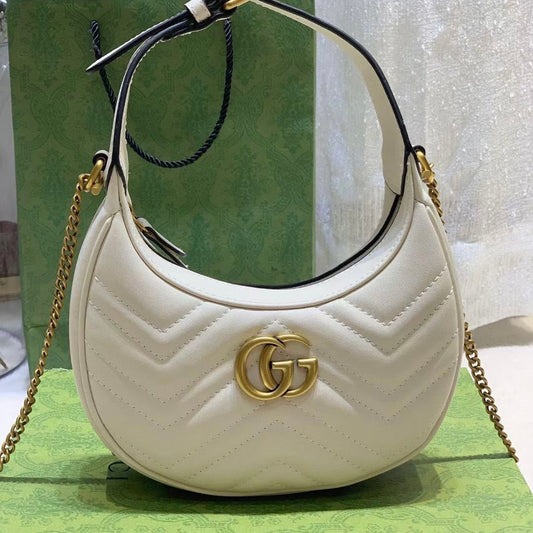GG Marmont Half-moon shaped bag
