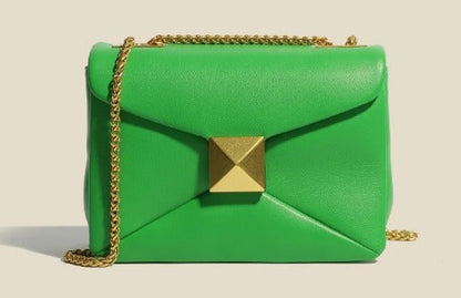 One Stud chain bag