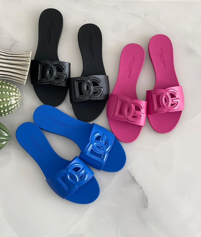Interlocking DGSlide Sandals