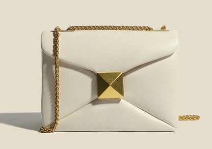 One Stud chain bag